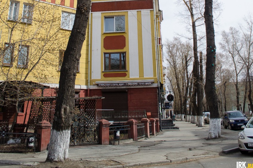 Этот же перекресток в 2016 году