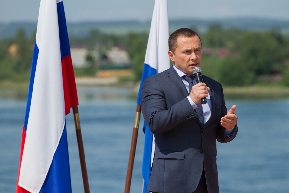 Дмитрий Бердников, мэр Иркутска: «Здесь собрались лучшие выпускники – надежда нашего Иркутска, всего региона, надежда нации. Не снижайте эту планку!»
