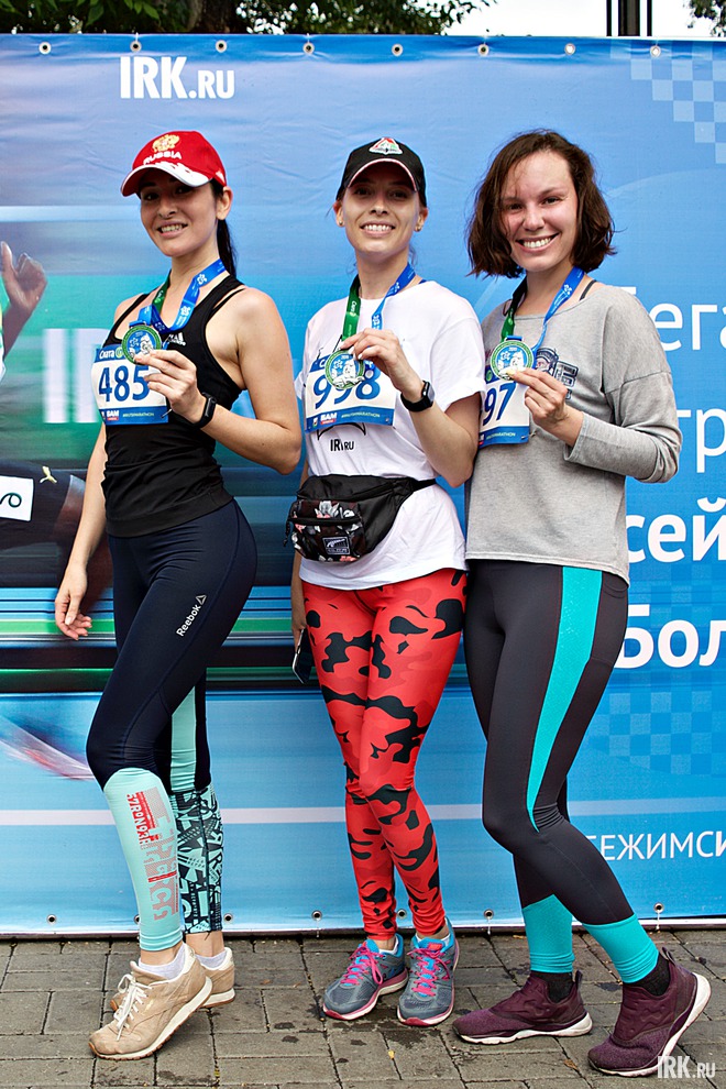 Команда IRK.ru также приняла участие в забеге. Наши спортсменки бежали десять километров.