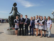 Наибольшее количество «золотых» медалистов в гимназии №25 (31 человек), лицее ИГУ (21 человек), лицее №36 ОАО «РЖД» (21 человек), лицее №3 (17 человек).