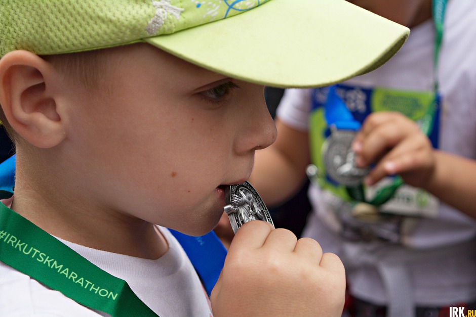 На финише каждый ребёнок получил свою медаль.