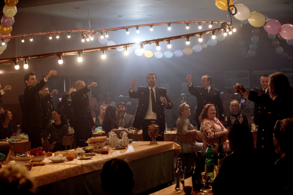 Винтерберг, судя по всему, черпал свои представления о русских из одного-единственного фильма — американского «Охотника на оленей». Фото с сайта Kinopoisk.ru