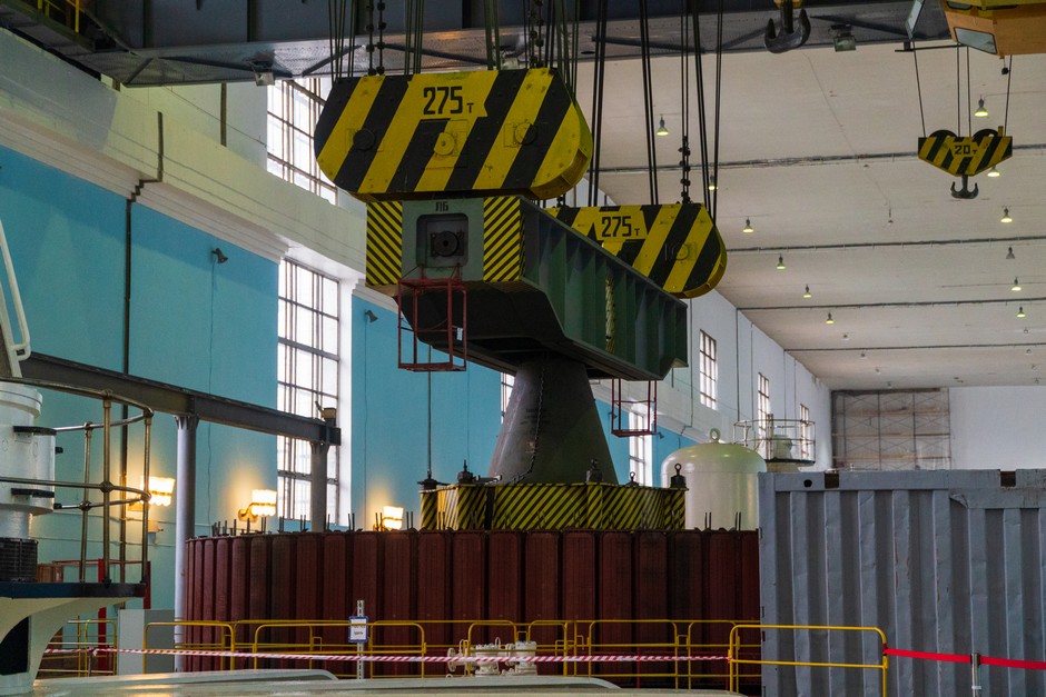 На демонтаже работают 57 человек, всего же планируется задействовать 120 специалистов.