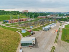 Выдача мощности в региональную энергосистему Иркутской области производится через открытое распределительное устройство по линиям электропередачи 110 и 220 кВ.