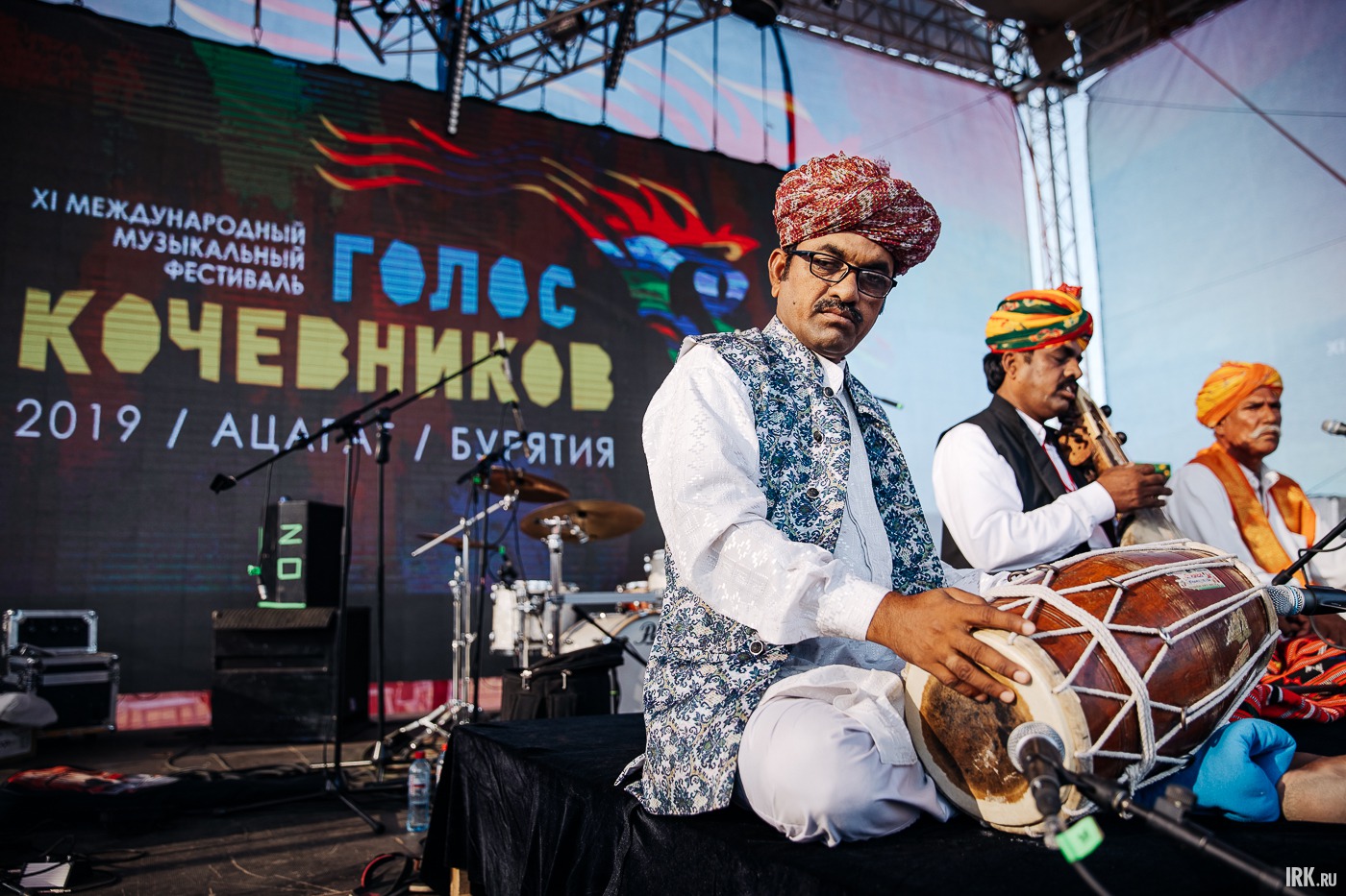 Kurjan and Two Siberians (Индия/Россия)