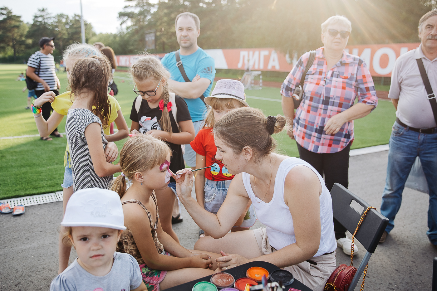 Для всех желающих на площадке работали аквагримеры.