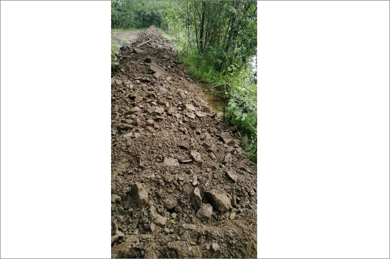 Имитация дамбы. Фото предоставлено Александром Сутуриным