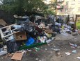 На Грибоедова, 65 мусор не вывозят с прошлой недели, пишет иркутянка Дарья Швецова.