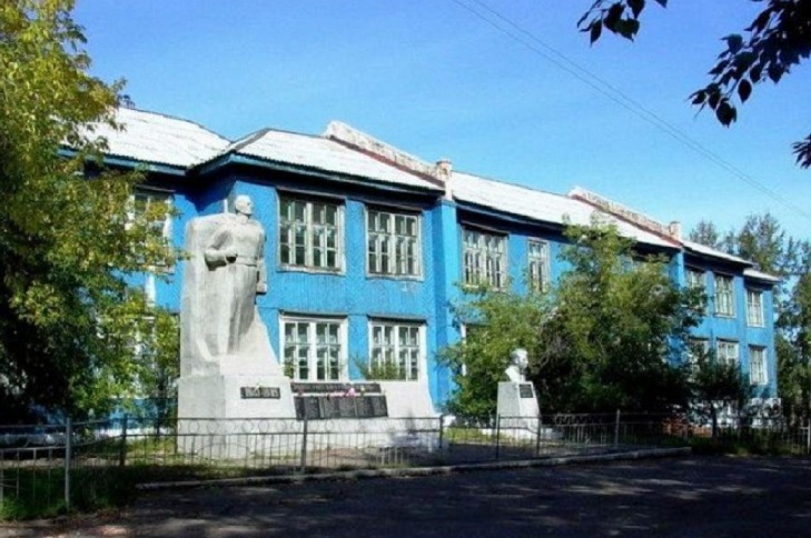Школа №2, Тулун. Фото с сайта yandex.kz