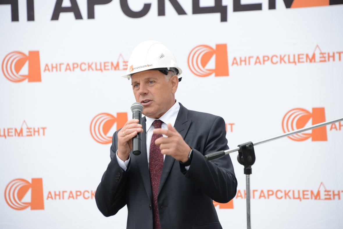 Мэр Ангарского городского округа Сергей Петров
