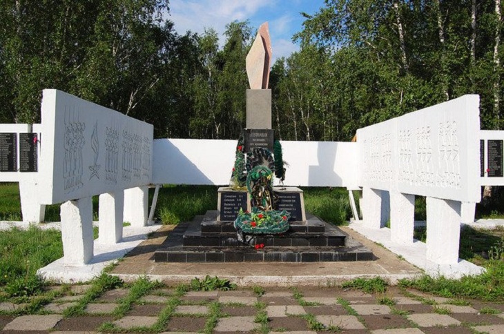 Мемориал в Тулуне. Фото с сайта gorodarus.ru