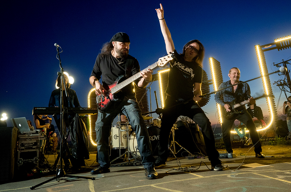 Выступление группы EXTROVERT