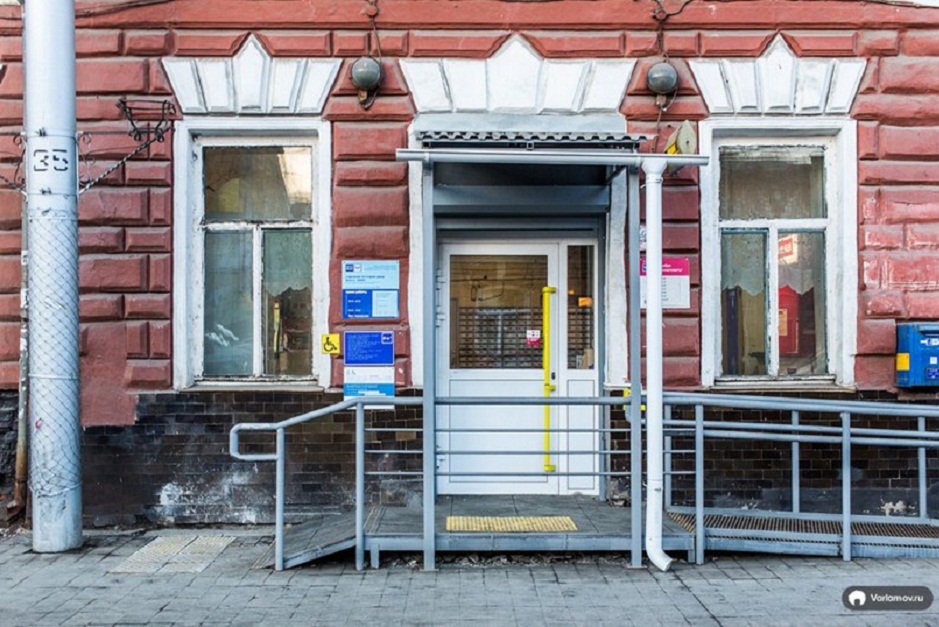 Новая входная группа. Фото из блога Ильи Варламова