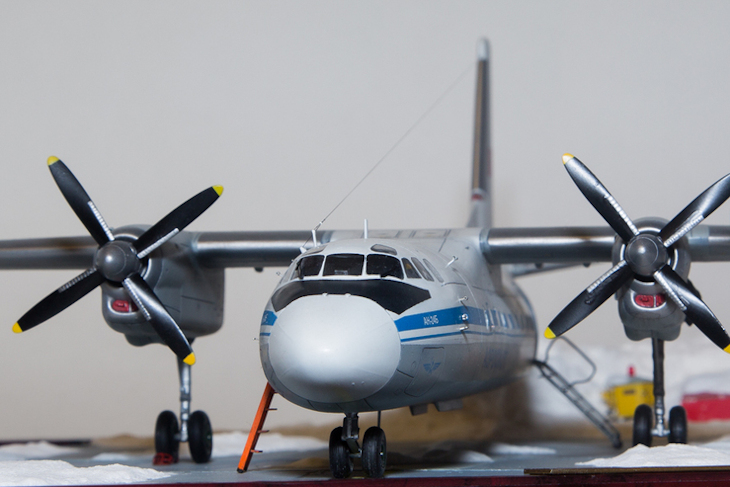 Пластиковая модель Ан-24. Фото с сайта pikabu.ru
