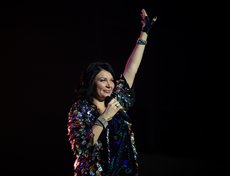 Певица Света