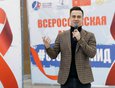 Известный иркутский шоумен Сергей Ватяков признался, что ему самому было страшно сдавать тест на ВИЧ в первый раз, но он понимал необходимость этого тестирования для него самого и для его близких.