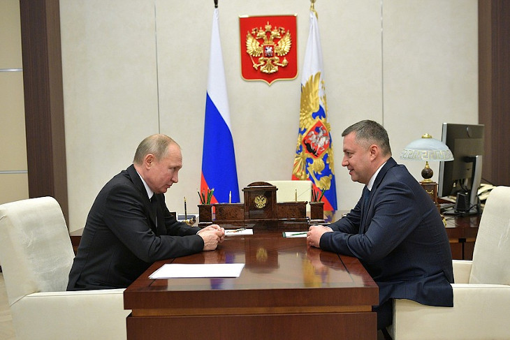 Владимир Путин и Игорь Кобзев. Фото пресс-службы Кремля