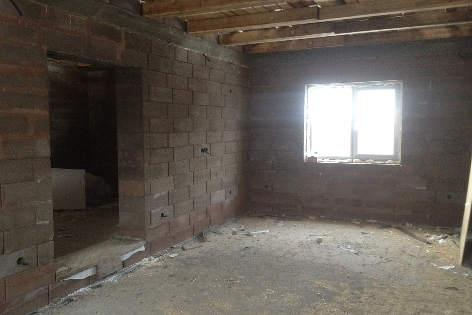 Первый этаж