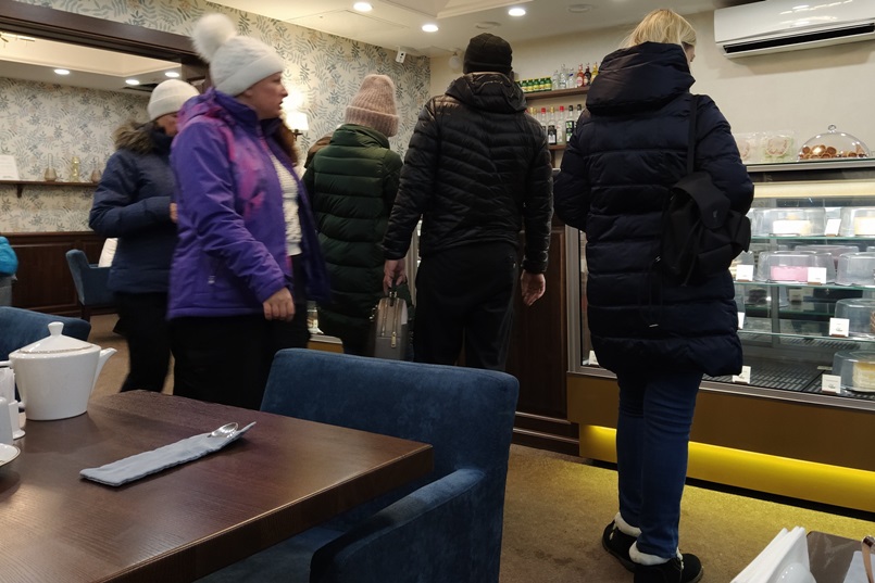 «Кейк Хоум» и пуховики