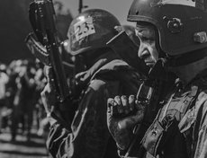 Участники ждут начала испытаний на право ношения крапового берета, сентябрь. Автор — Геннадий Кноп