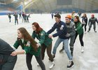 Участники студотрядов опробовали технический лед нового центра «Байкал». Фото пресс-службы правительства Иркутской области