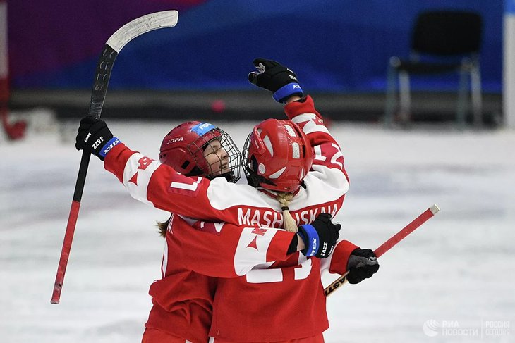 Российские хоккеистки. Фото Владимира Астапковича, РИА Новости
