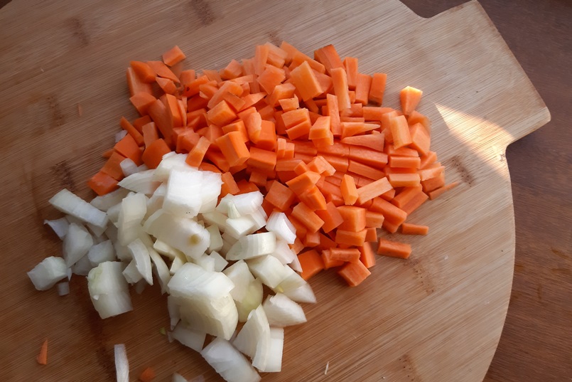 Лучше, когда овощей примерно столько же, сколько печени