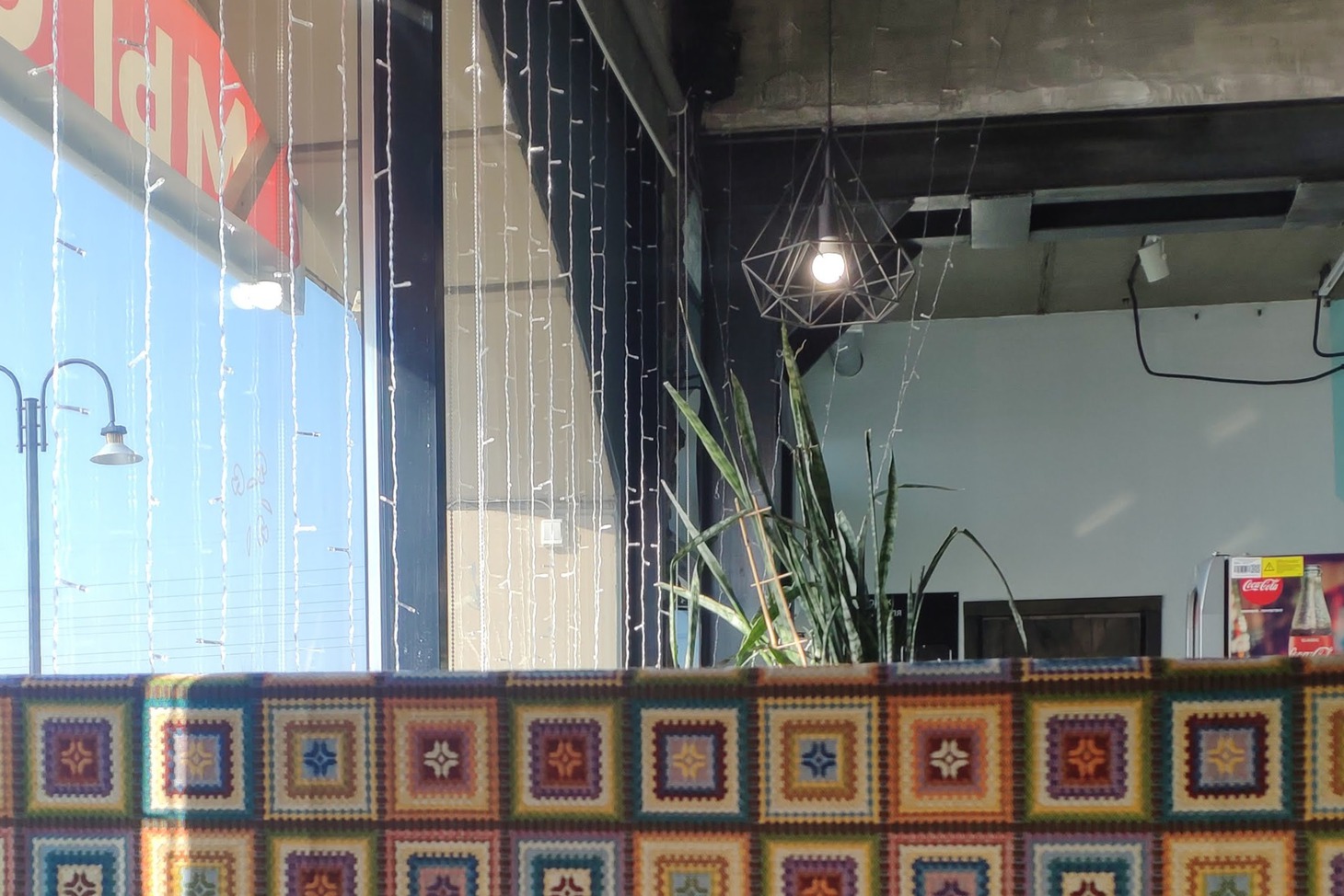 Цветы очень жаль…