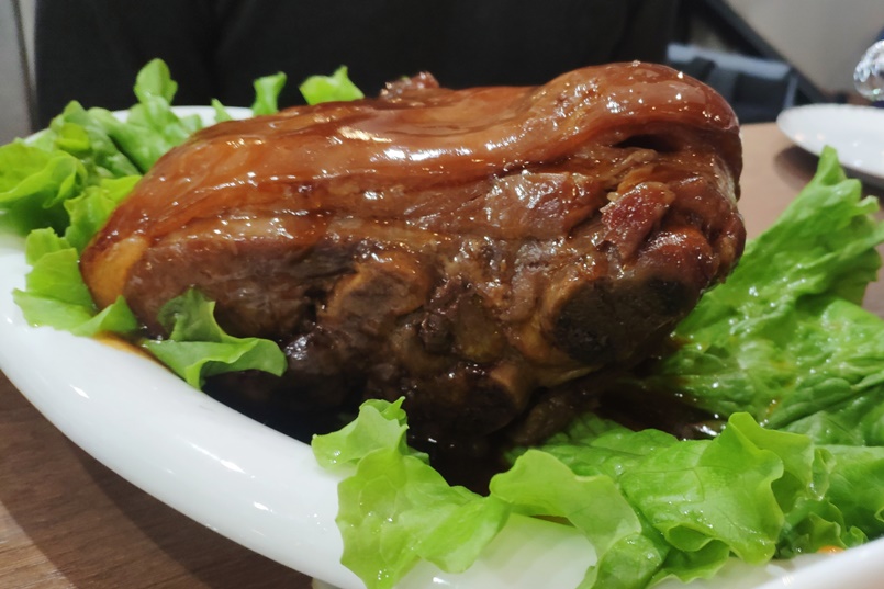 Очень вкусная рулька