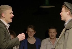 Онлайн-трансляция спектакля «Двор как уходящая натура»