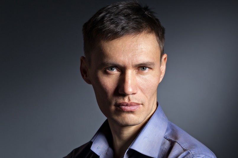 Станислав Толстнев, режиссер и оператор. Автор видео «Танец стихий»