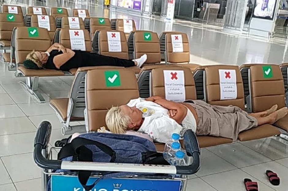 «Двое суток мы провели в аэропорту в Паттайе. С большим трудом удалось попасть на рейс 6332 на 2 апреля»