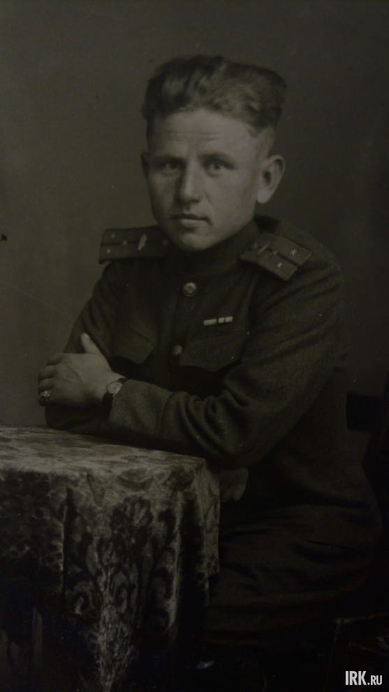 Мельников Иван Никандрович. Родился 07.07.1922 в деревне Шидиха, Кудеверского района, Калининской области. Дата призыва: 07.11.1940. Юго-Западный фронт - курсант школы младших командиров (1941-1941), Крымский фронт - механик -водитель (1942).