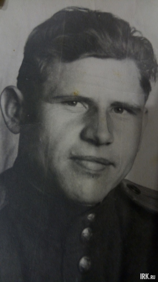 Сталинградский фронт (1942-01.06.1942). Участвовал в войне с Японией. Имеет Медаль Жукова, «За отвагу», две звезды Великой Отечественной войны, Орден Красной Звезды. Фото Надежды Яковлевой