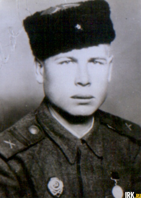 Низам Абсалямов (1920—2002). На передовой с 1942 года. Принимал участие в боях на Курской дуге в освобождении Белгорода, Харькова, Полтавы, форсировании Днепра. В 1944 году вышел на границу с Румынией. В 1946 году вернулся домой.