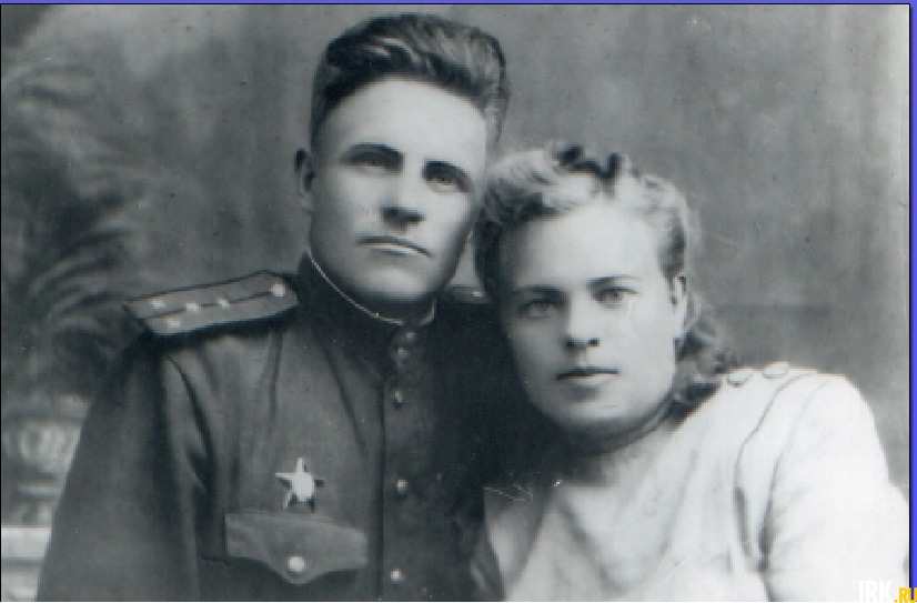 Суровяткин Николай Петрович (1915-1998). Призван в 1938 г., боевой путь проходил в звании ст. лейтенанта ветеринарной службы 783 стрелкового полка, 229 стрелковой дивизии. Награды: «За боевые заслуги» (1944, 1949), Орден Красной Звезды. Фото Суровяткиной