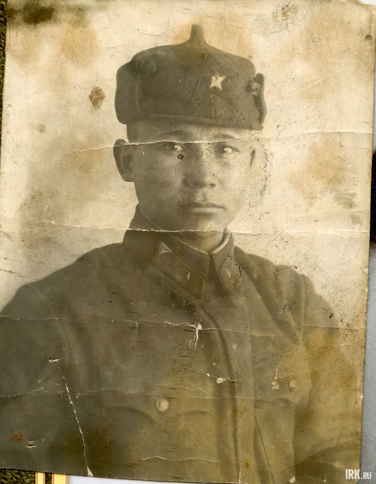 Шубин Артем Алексеевич, 5.11.1919 года рождения. Был призван в ряды Красной Армии в сентябре 1939 года Тункинским РВК Бурят-Монгольской ССР. Фото Ирины