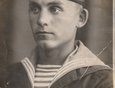 Крючков Степан Алексеевич 1919 г.р. В звании старшего матроса проходил службу в 1151 плавучей зенитной артиллерийской батарее Тихоокеанского флота в составе действующей армии.