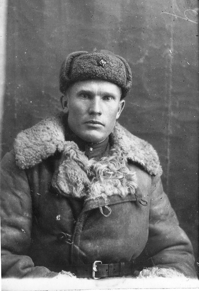 Телятников Иван Иванович (1912-1986, Зима). Служил шофером в звании ефрейтора в 111 танковой дивизии. Участвовал в боях с японским милитаризмом с 9 августа 1945 года по 3 сентября 1945 года (Забайкальский фронт). Медаль «За победу над Японией».