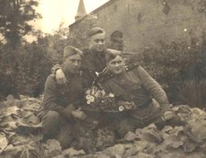 Освобождение Речицы и Речицкого района, под Шатилками (Светлогорск) был ранен. Танк подбили, экипаж был ранен, но он с механиком-водителем вытянули командира из танка и c ним на плечах доползли до помощи. За это представлен к ордену Славы 3-й ст. (фото 19