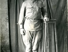 Никитин Тимофей Петрович (1918-1992). Воевал в составе 369 дивизии 39 армии Калининский фронт. В 1942 г. попал в плен под городом Смоленском. Бежал из лагеря. В 1943 г. принят в партизанский отряд. Был пулеметчиком в отряде.