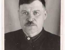 Баталин Михаил Трофимович 1902-1986гг. так же трудился в шахте пос.Касьяновка. Фото прислала Юлия Зайцева