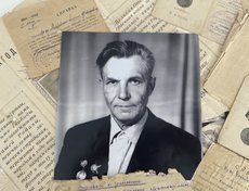 Московских Антон Федорович (1923-2010). Пехотные войска, дважды ранен. Участник Курской Дуги. Освобождал Белгород, Харьков, Львов, Польшу, Германию. Брал Дрезден, Берлин. Перебросили в Прагу. Награжден орденами и медалями.