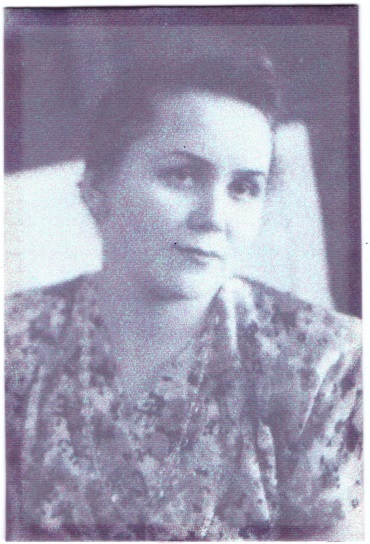 Медведева Нина Петровна - ветеран тыла. Родилась.24.12.1926г. в Иркутске. После окончания школы пошла работать в на завод им.Куйбышева. В цехе сварки №4 изготавливали авиабомбы для вооружения советских истребителей. Фото прислала Косян Татьяна
