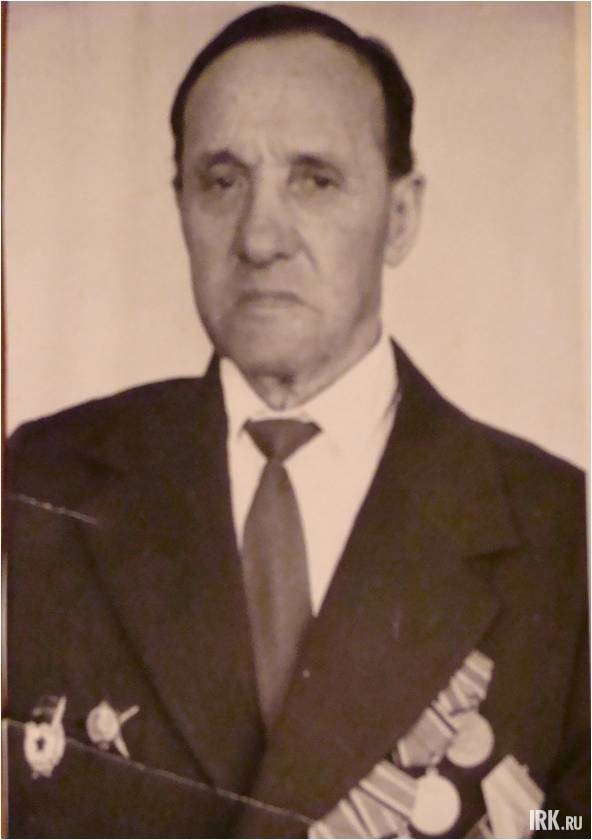 Осипов Макар Васильевич (1911- 1987). Призван шофером роты техобеспечения 30 гвардейской механизированной орденов Кутузова, Богдана Хмельницкого Днестровской бригады 9 г.в. МКСКДРК. Прошел всю войну, был ранен, контужен.