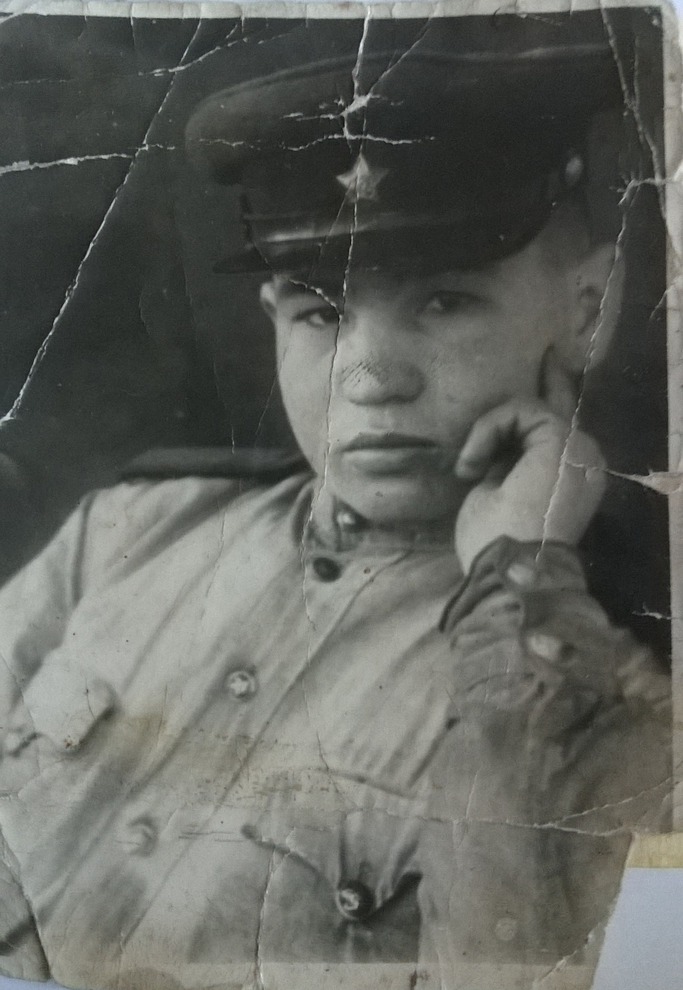 Василий Арсентьевич родился 10.11.1924 в с. Ново-Летники Зиминского района Иркутской области.