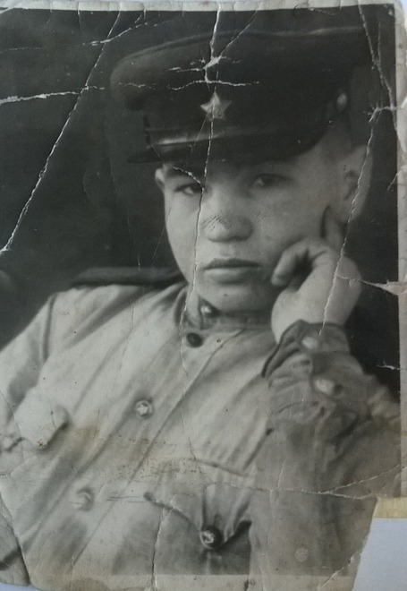 Василий Арсентьевич родился 10.11.1924 в с. Ново-Летники Зиминского района Иркутской области.