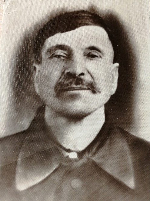 Чиняев Максим Игнатьевич (1897 – 1956). Участник Великой Отечественной войны с 1943 г. по 1945 г. в звании рядовой. Фото прислала Варвара Рукавишникова