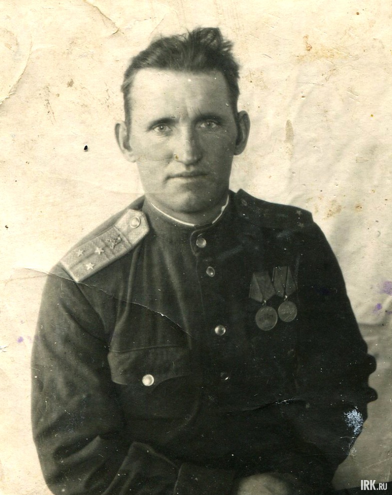 Савлуков Александр Захарович, капитан. 1-й Дальневосточный фронт, 145 кав. полк, 84 кав. дивизия. Орден Красной Звезды, Орден Отечественной войны II ст., Медаль «За боевые заслуги», «За отвагу», «За победу над Германией в ВОВ 1941–1945 гг.», "За победу на