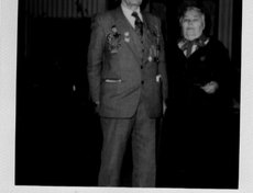 Был тяжело ранен, инвалид войны (осколок остался в легком до конца жизни).  Награждён орденом «Красной звезды», медалью «За победу над Германией», юбилейными медалями.